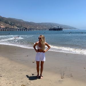 Meet your Posher, Claudia